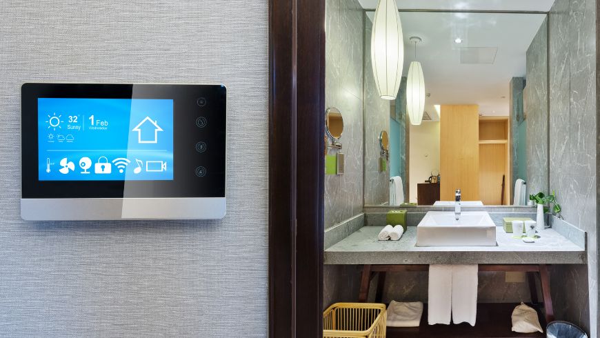 Thermostat intelligent et contrôle de l'énergie dans une chambre d'hôtel