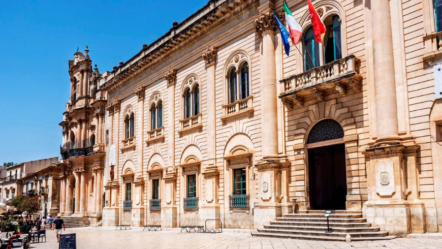 Façade de la mairie de Scicli