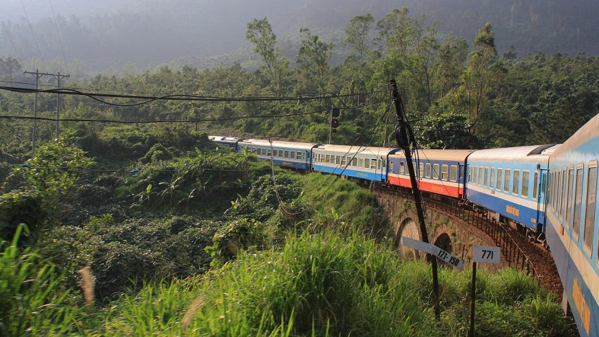 Prendre le train express de la Réunification de Hoi An à Hanoi ! Ce fut un beau voyage tout au long du trajet !