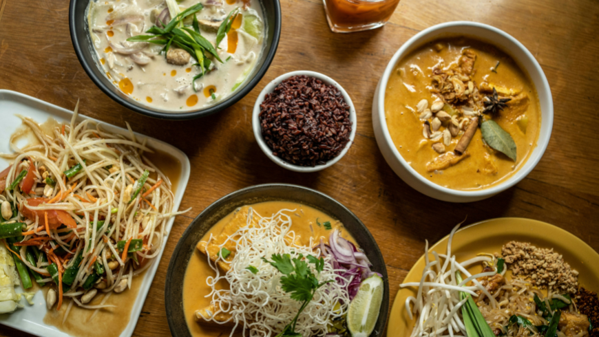 Currys et plats thaïlandais, assiettes, cuisine du nord de la Thaïlande 