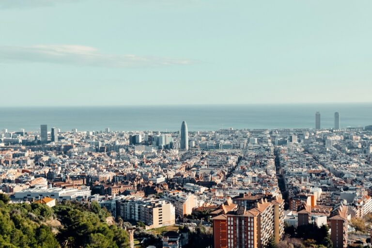 L’Europe a besoin de logements abordables et à faibles émissions de carbone : voici comment Barcelone réinvente son système de logement