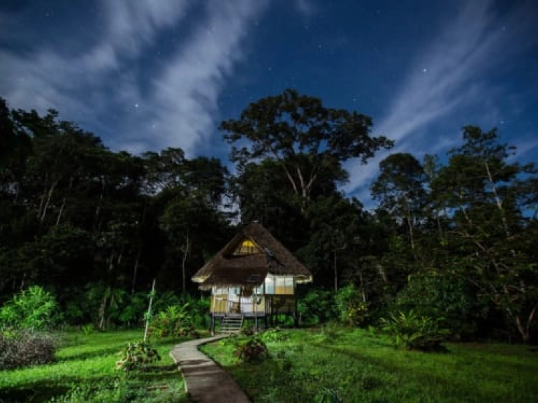 Hébergement écologique dans la réserve nationale de Tambopata 