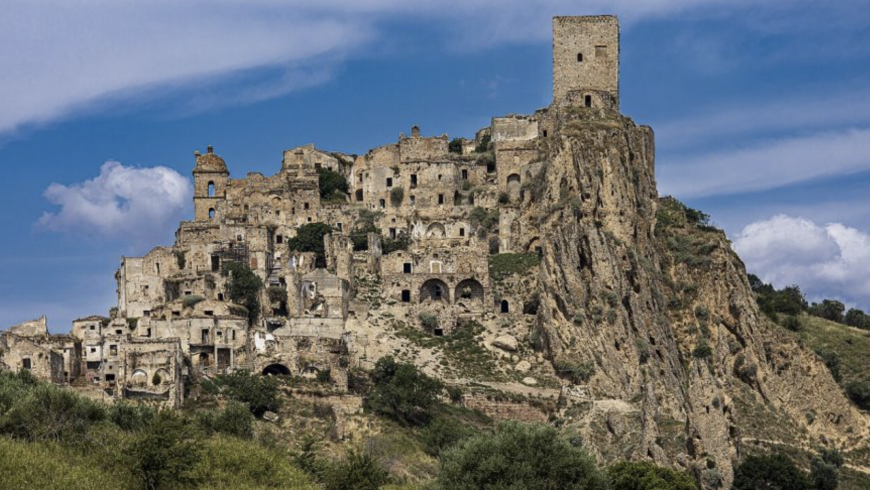 La ville fantôme de Craco près de Matera