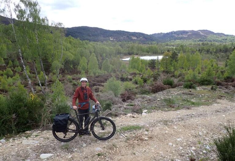 Papillons à vélo : un cycliste en mission de 500 milles pour voir toutes les espèces des Highlands