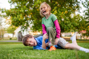 Éducation en plein air : pourquoi la nature est la clé de l'avenir de nos enfants