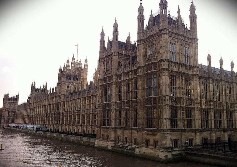 Les lacunes du gouvernement en matière de planification risquent de priver de nature les communautés les plus défavorisées d'Angleterre