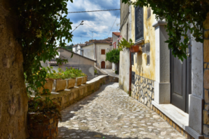 Moyenne Vallée du Volturno : Guide Vert des Villages, de la Nature et des Saveurs Authentiques