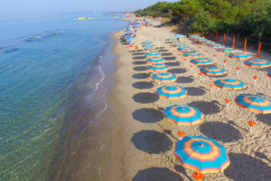 Pavillons bleus 2026 en Italie : des plages durables à découvrir cet été