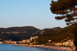 Spotorno sans voiture : conseils pour vos vacances lentes en Ligurie