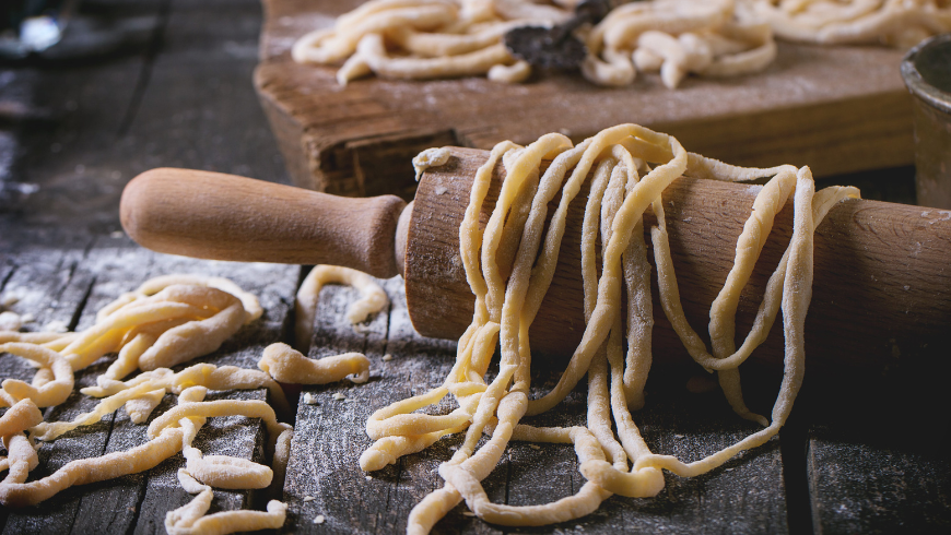 Pici maison, type de pâtes typique