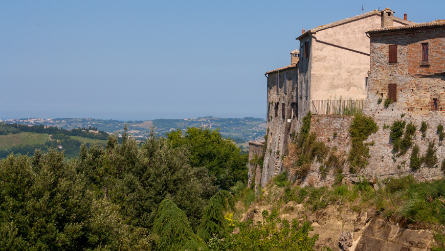 Offagna, parmi les villages du Conero